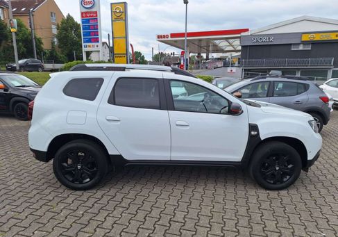 Dacia Duster, 2022 3