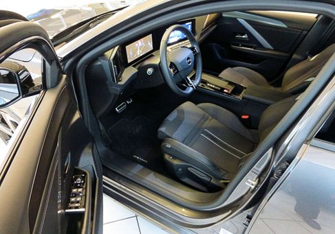 Opel Astra, 2024