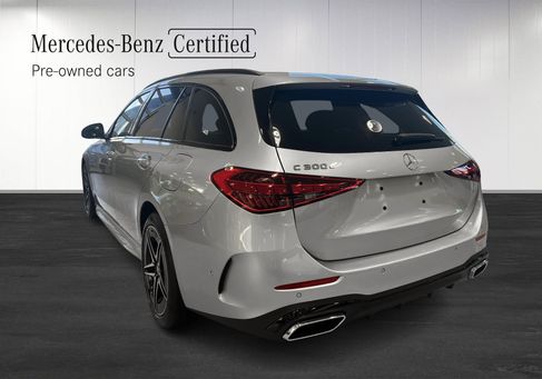 Mercedes-Benz C 300, 2025