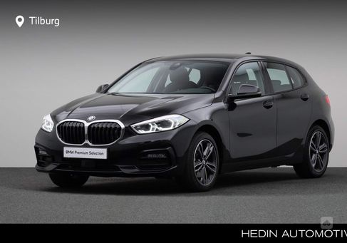 BMW 118, 2021