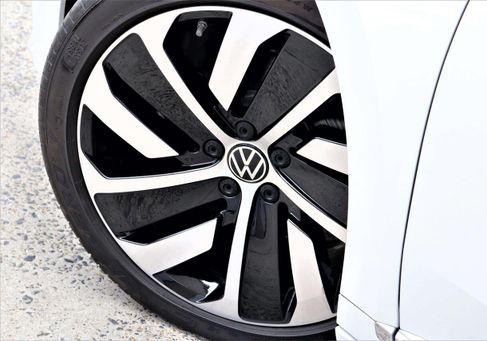Volkswagen Arteon, 2021 3