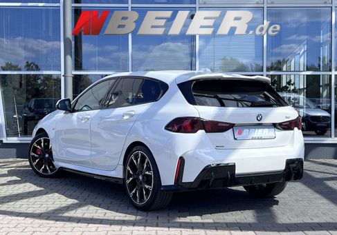 BMW 120, 2025