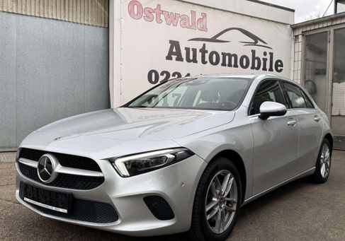 Mercedes-Benz A 250, 2022