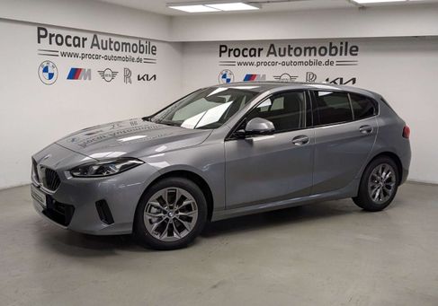 BMW 120, 2025
