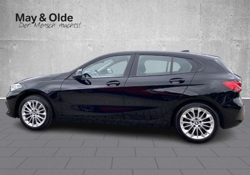 BMW 118, 2022