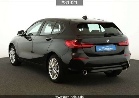 BMW 120, 2023