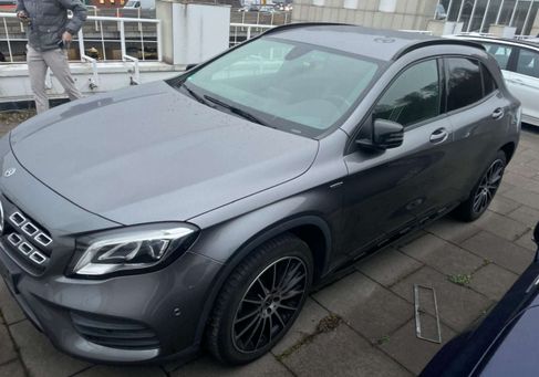 Mercedes-Benz GLA 180, 2017