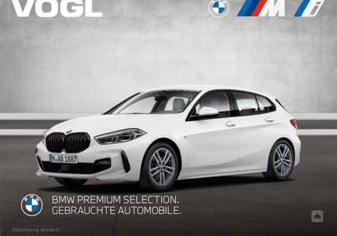 BMW 118, 2021