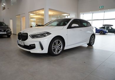 BMW 118, 2021