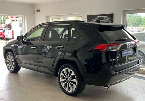 Toyota RAV 4, 2021