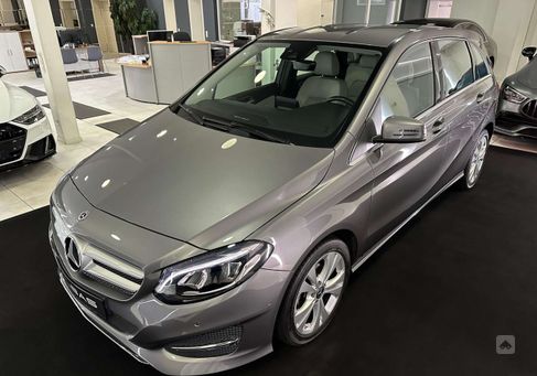 Mercedes-Benz B 180, 2017