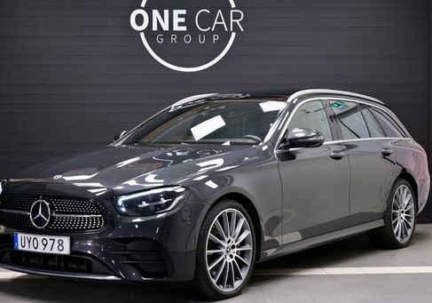 Mercedes-Benz E 400, 2022