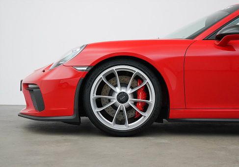 Porsche, 2018