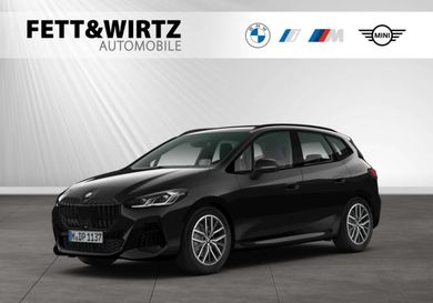 BMW 220, 2025