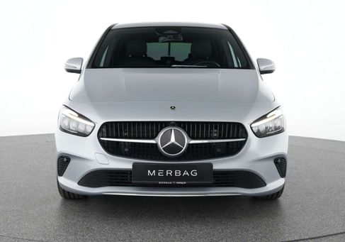 Mercedes-Benz B 180, 2024