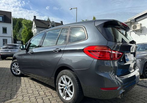 BMW 216, 2019