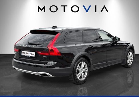 Volvo V90 Cross Country, 2019