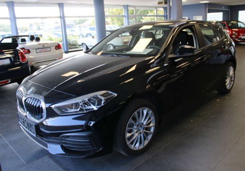 BMW 118, 2023 3