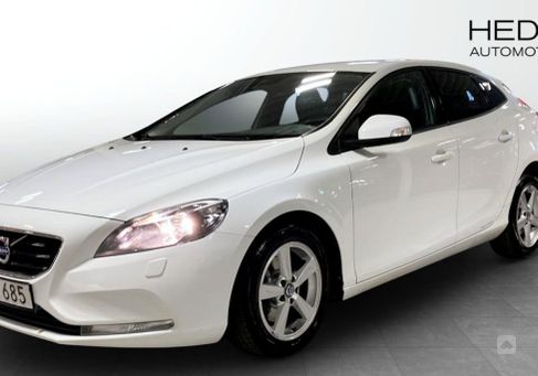 Volvo V40, 2016