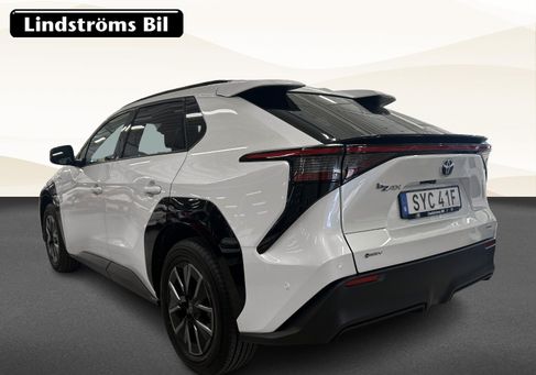 Toyota bZ4X, 2025