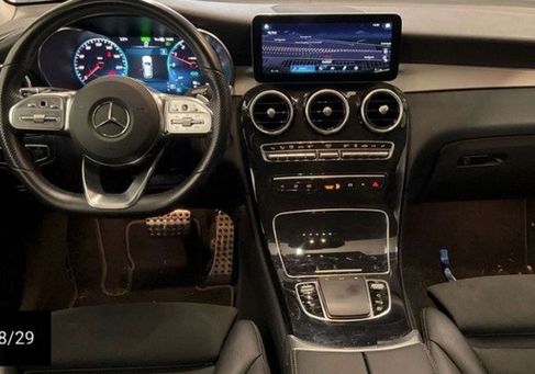 Mercedes-Benz GLC 300, 2021