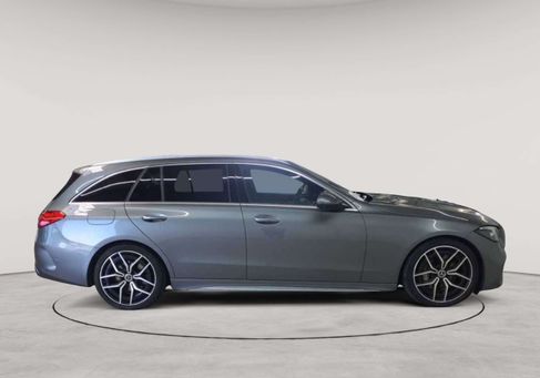 Mercedes-Benz C 300, 2023 3