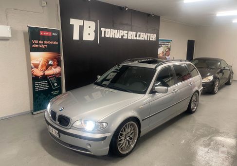 BMW 330, 2002