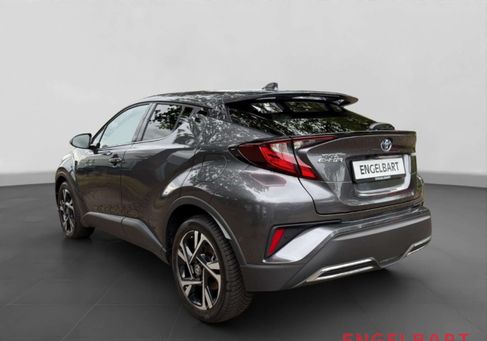 Toyota C-HR, 2022 3
