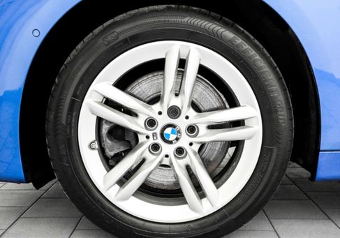 BMW 225, 2019