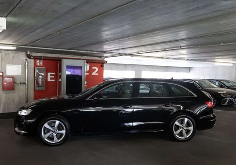 Audi A4, 2023