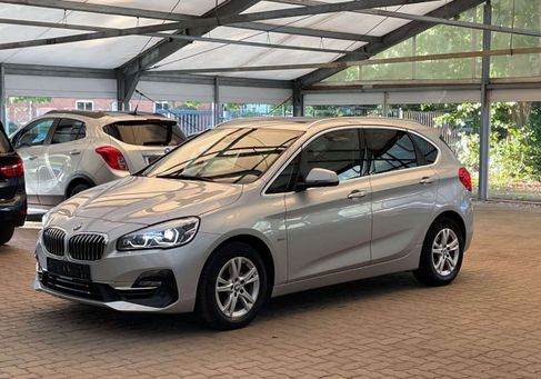BMW 220, 2018 3