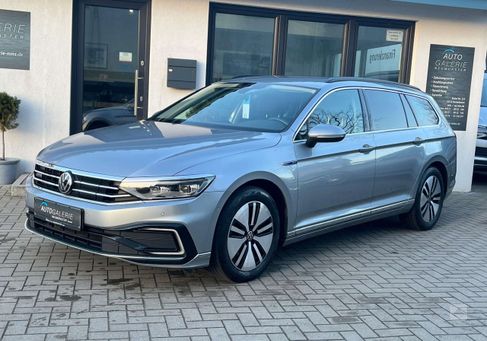 Volkswagen Passat Variant, 2021