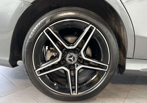 Mercedes-Benz C 300, 2021