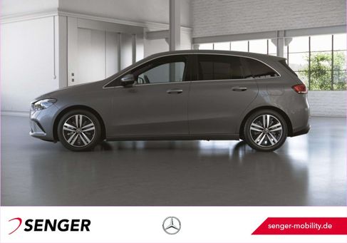 Mercedes-Benz B 250, 2022