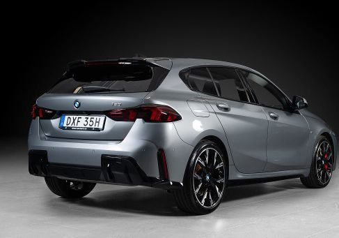 BMW 120, 2025