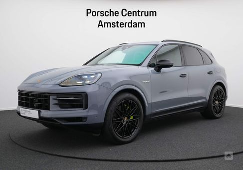 Porsche Cayenne, 2023