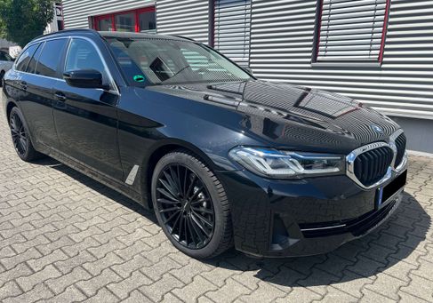 BMW 530, 2022