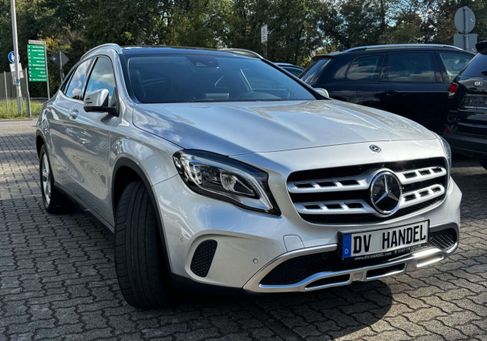 Mercedes-Benz GLA 250, 2020 3