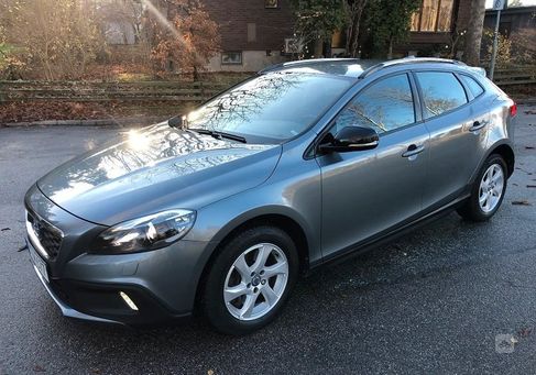 Volvo V40 Cross Country, 2016