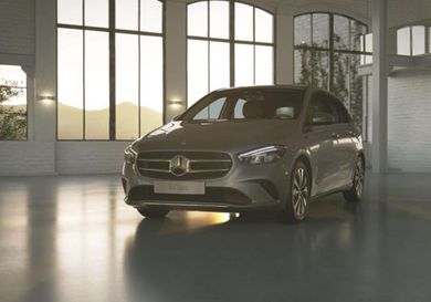 Mercedes-Benz B 220, 2023