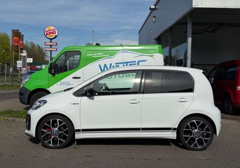 Volkswagen up!, 2018