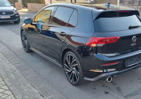 Volkswagen Golf, 2022