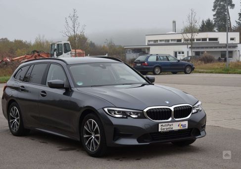 BMW 318, 2021