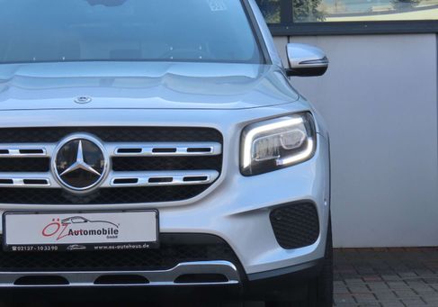 Mercedes-Benz GLB 200, 2021