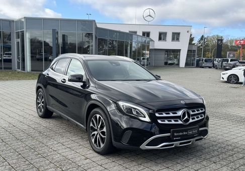 Mercedes-Benz GLA 180, 2019