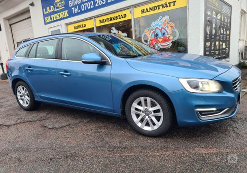 Volvo V60, 2015