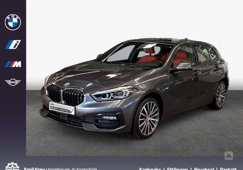 BMW 120, 2021