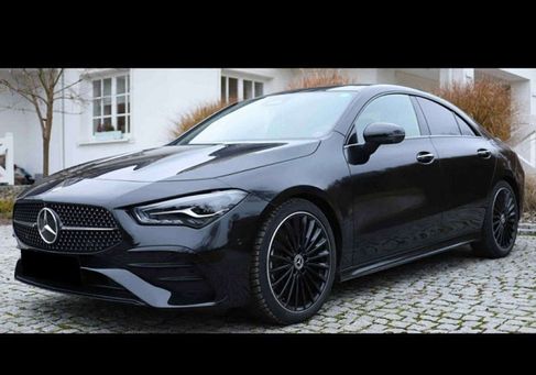 Mercedes-Benz CLA 200, 2022