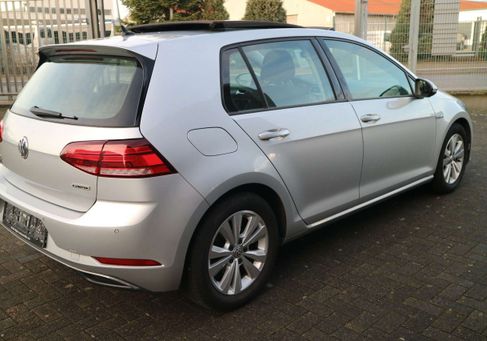 Volkswagen Golf, 2019 3