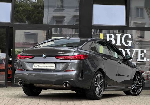 BMW 220, 2021 2